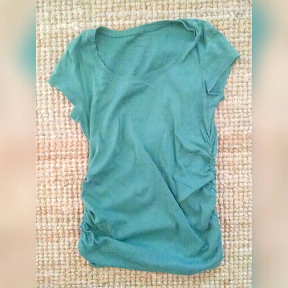 Bundle me!  Green maternity tee